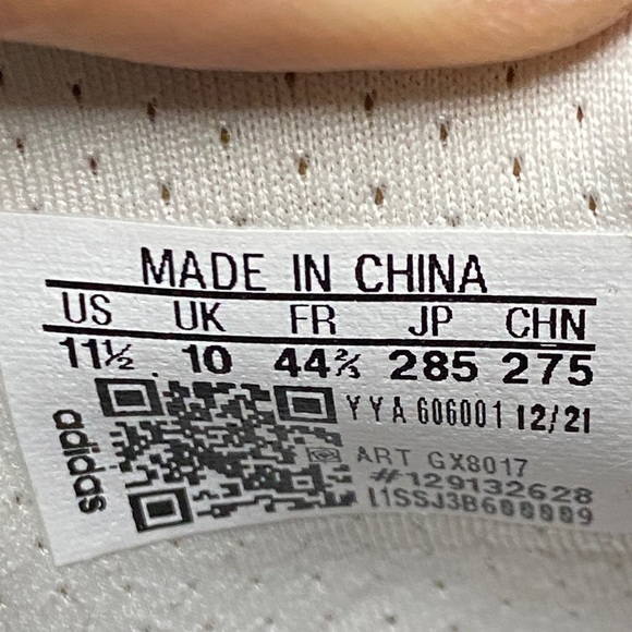 Adidas UltraBoost 22 “White Black Solar Red” Running Sneakers 11.5 Women 10 Men - Picture 16 of 16